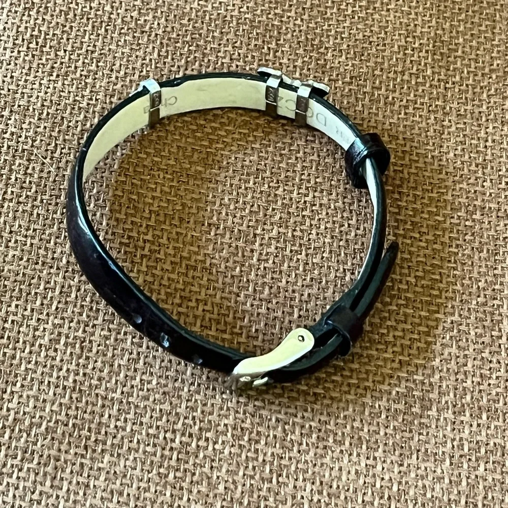 N/A black leather